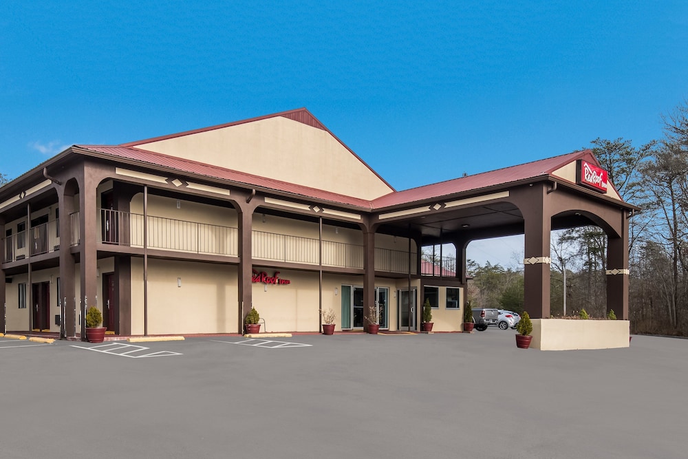 Red Roof Inn Crossville - photo 32