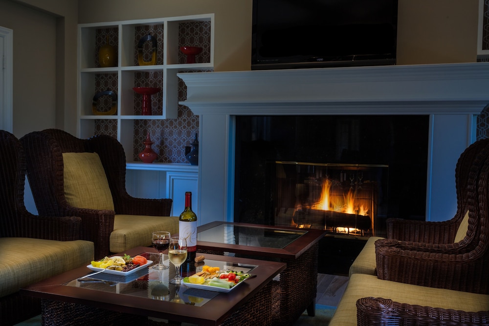 Lighthouse Lodge And Cottages - photo 48