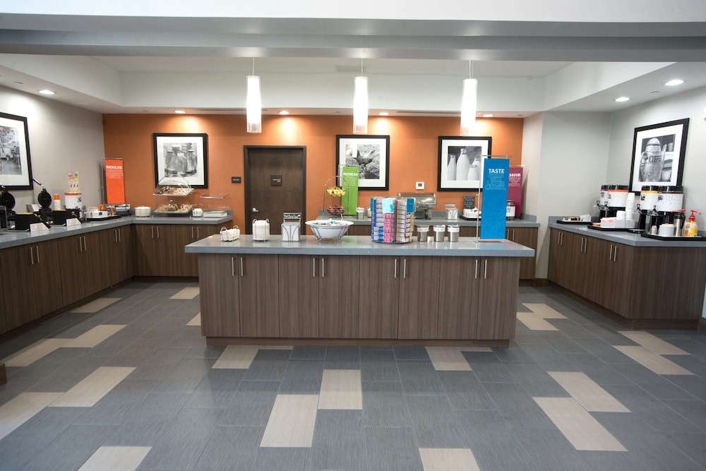Hampton Inn & Suites Stillwater West - photo 24