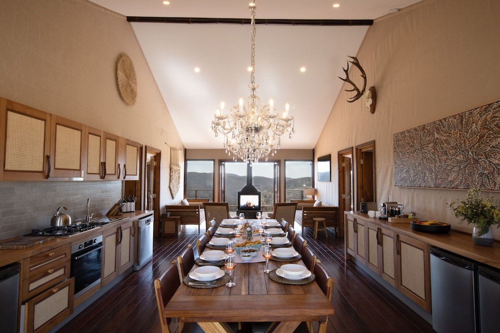 Turon Gates Mountain Retreat