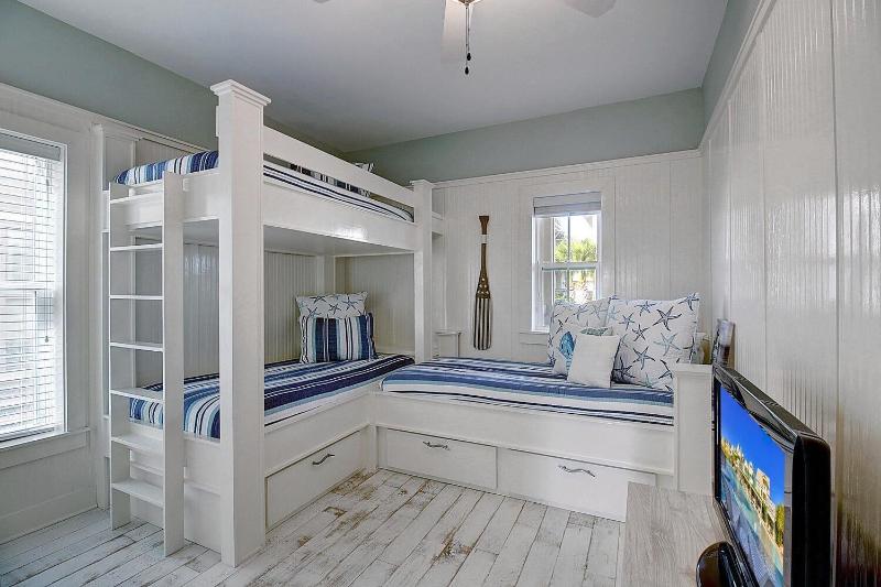 Coastal Hideaway 230 BE - photo 44