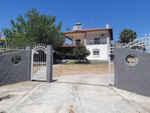 Villa Belvedere Flogita — 4-Star Luxury Hotel in Nea Flogita, Greece