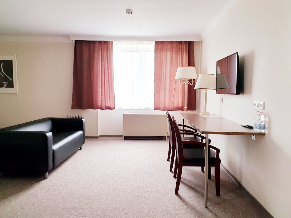 Hotel Pause — Hofheim Am Taunus — photo 2