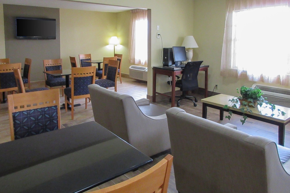 Quality Inn Williamston — Williamston — photo 2