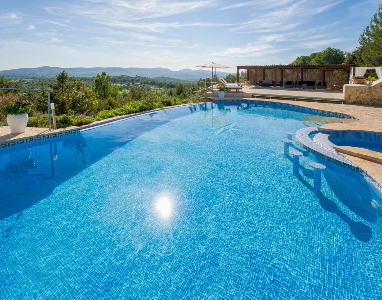 Villa Buscastells — 4-Star Luxury Hotel in Sant Antoni De Portmany, Spain