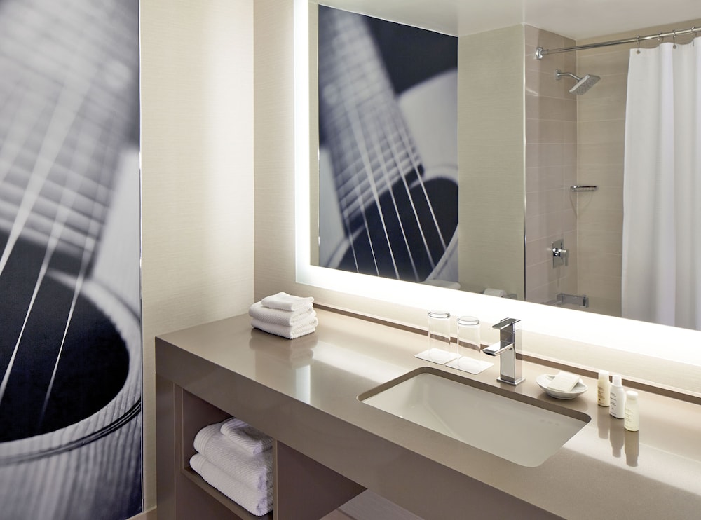 Renaissance Austin Hotel - photo 31