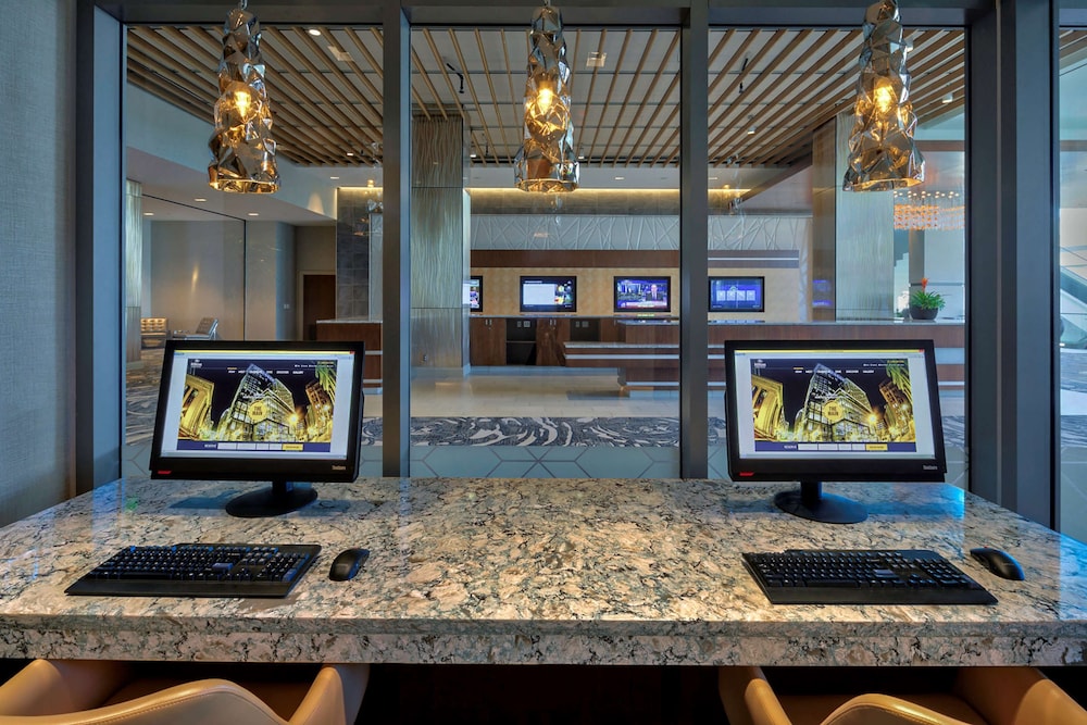 Hilton Norfolk The Main - photo 80