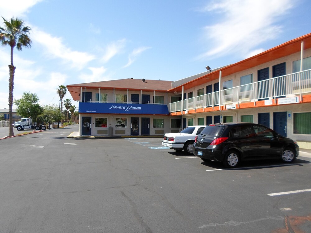 Motel 6 Las Vegas NV Strip - photo 58