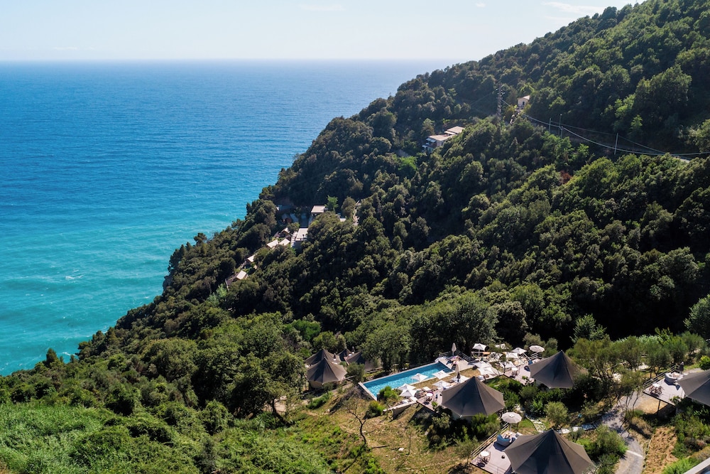 Sesta Terra Natural Resort in Framura, Italy