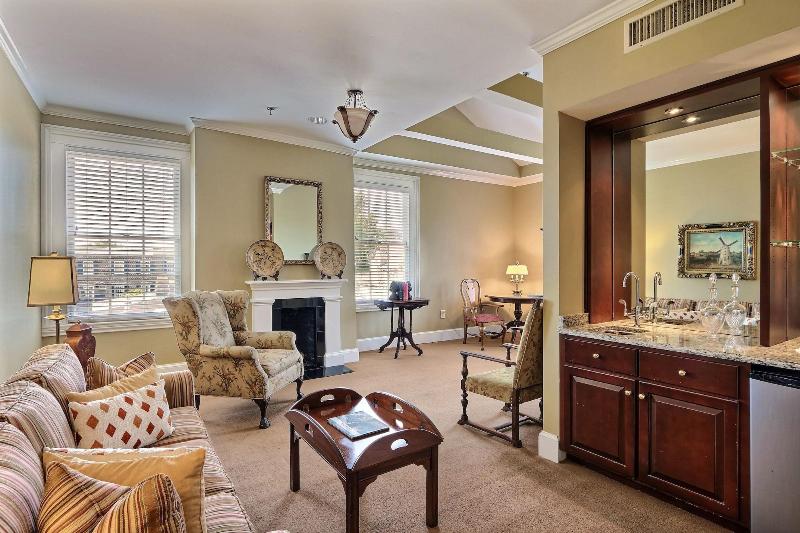 The Presidents Quarters Inn - photo 146