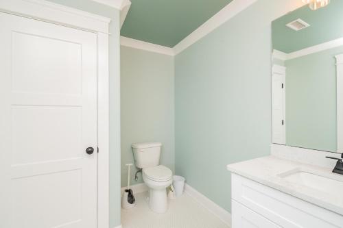 Once Upon A Tide by Oak Island Accommodations - photo 2