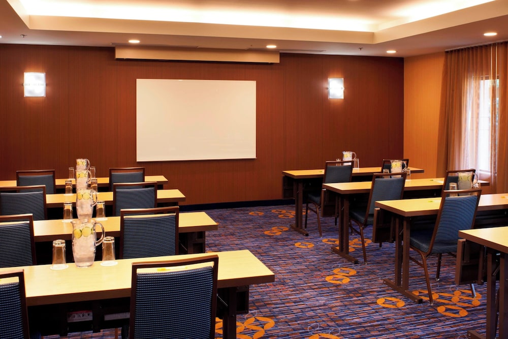 Courtyard by Marriott Cleveland Westlake - photo 30
