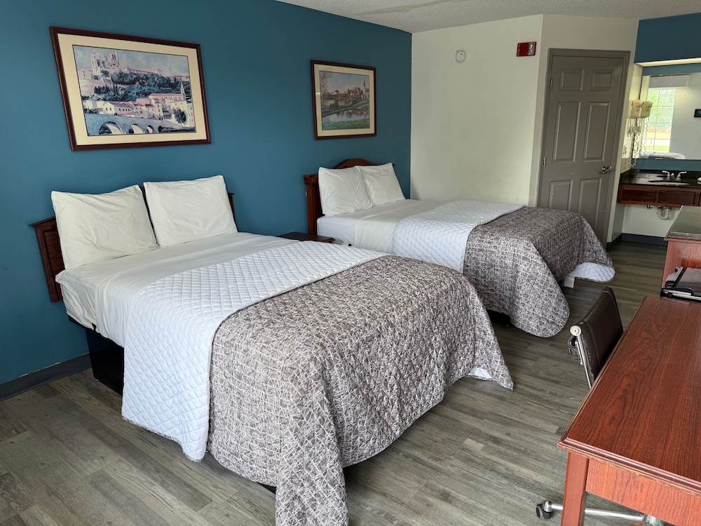 Baymont By Wyndham Roanoke Rapids - photo 7