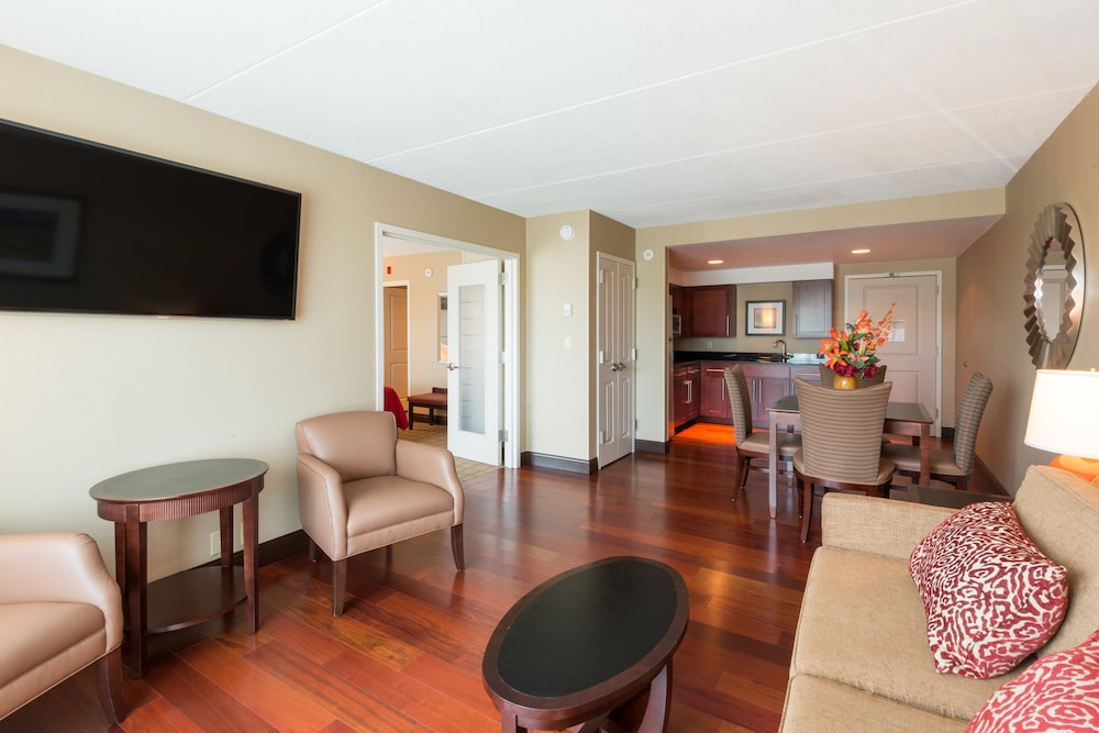 Crowne Plaza Boston Woburn by IHG - photo 4
