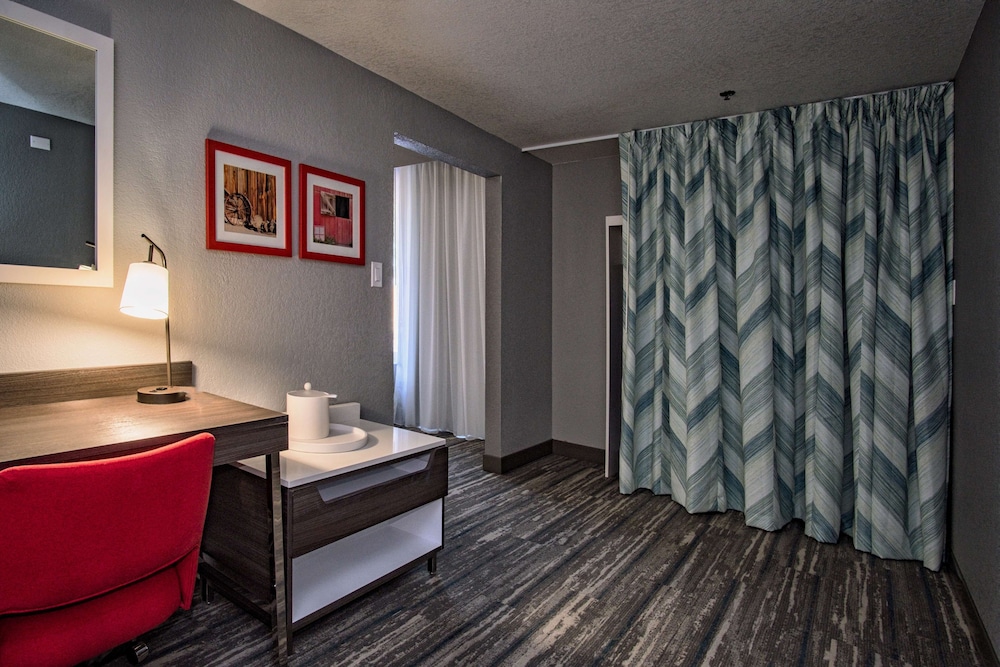 Hampton Inn Oklahoma City Yukon - photo 12