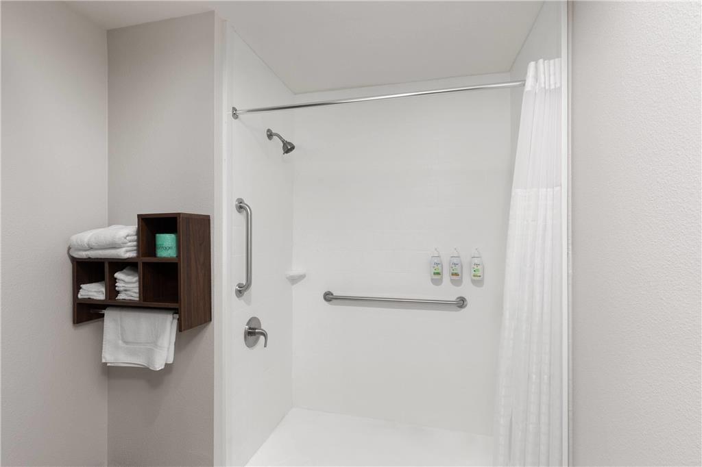 La Quinta Inn & Suites by Wyndham Springdale - photo 15