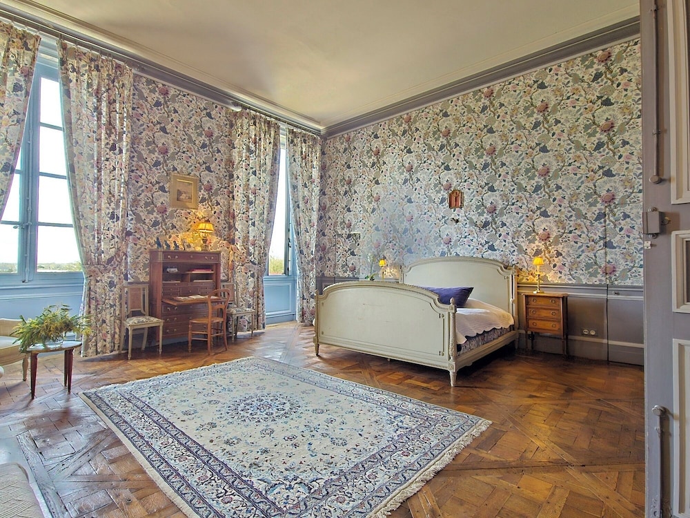 Chateau de Craon — 4-Star Luxury Hotel in Craon, France