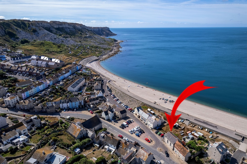 Cozy Cove Chapel — 4-Star Luxury Hotel in Portland, United Kingdom