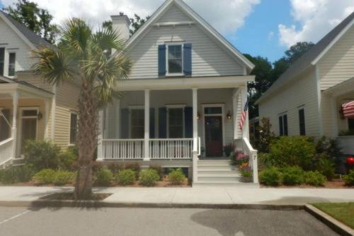 7 Canton Row — 4-Star Luxury Hotel in Beaufort, United States