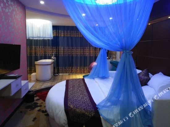 Junhaodajiudian — hotel in Yezhou