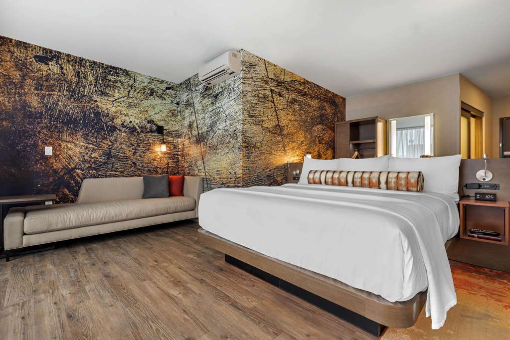 Cambria Hotel Omaha Downtown - photo 13