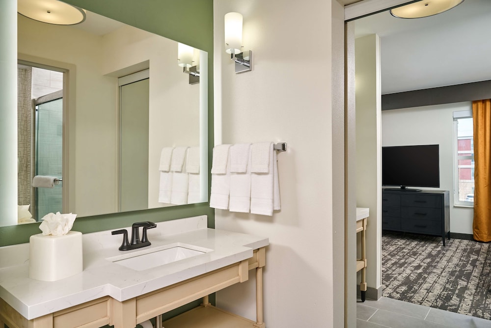Homewood Suites by Hilton Anchorage - photo 31