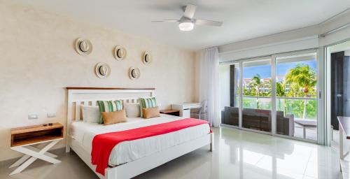 Casa Almajuma 415 S condo — 4-Star Luxury Hotel in Playa Del Carmen, Mexico