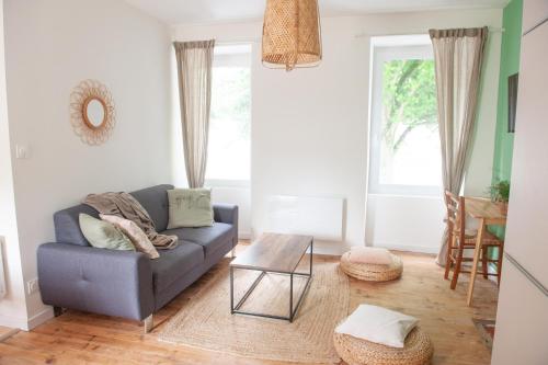 Immeuble de 3 Appartements Avec Cour Interieure in Brest, France