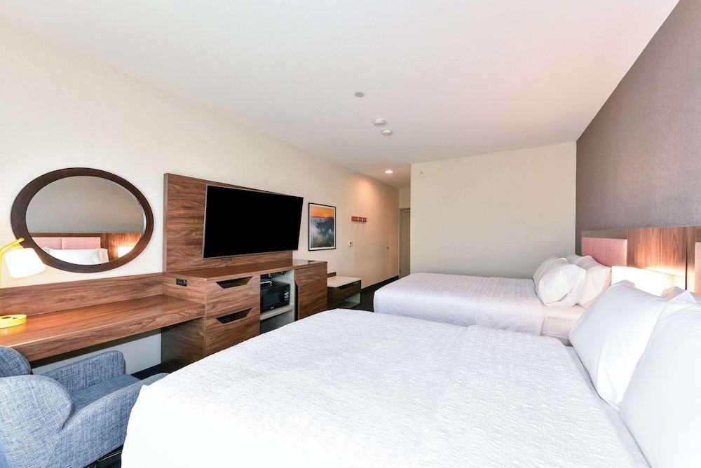 Hampton Inn & Suites Pittsburg CA - photo 31