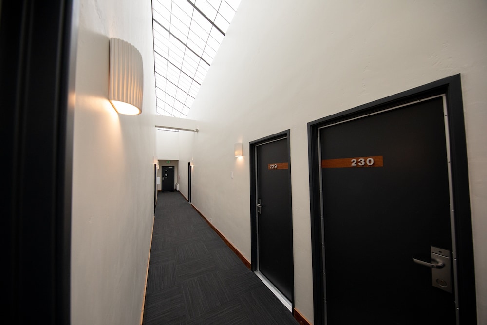Modern Hotel - photo 73