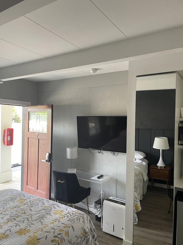 Blue Star Motel - photo 10