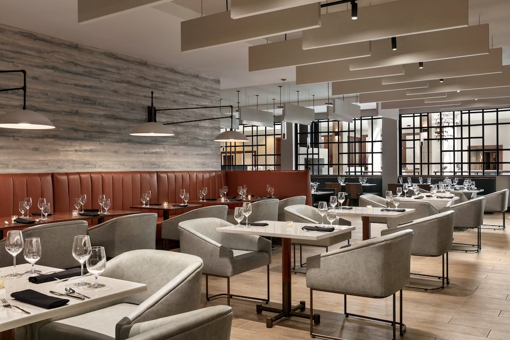 Crowne Plaza: Philadelphia King of Prussia by IHG - photo 32