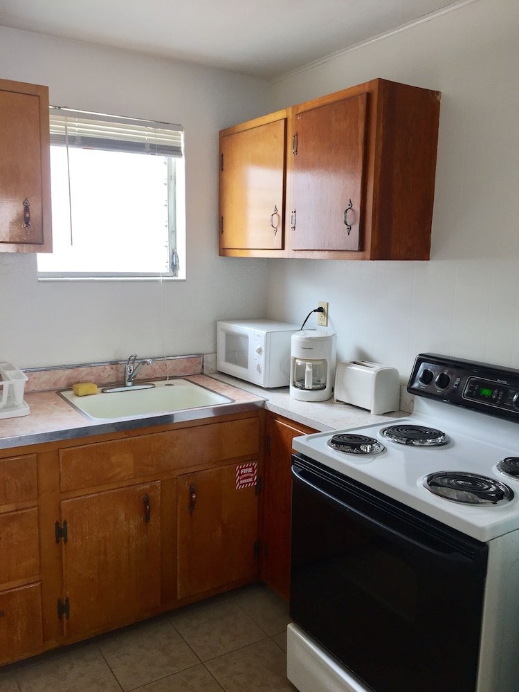 White Caps Motel - photo 20