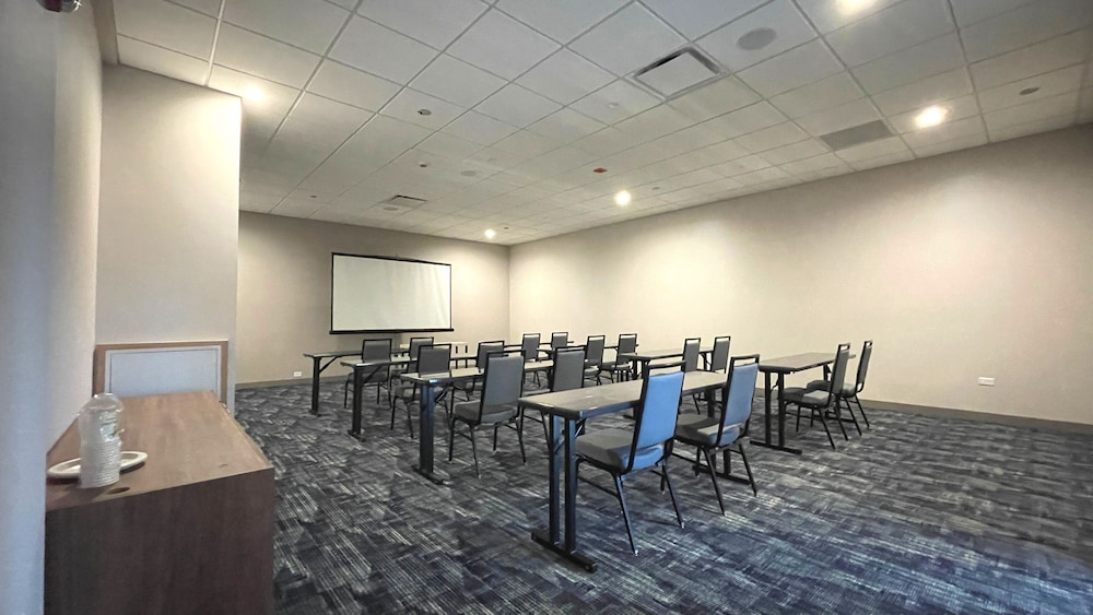 Holiday Inn & Suites Chicago Downtown by IHG - photo 37