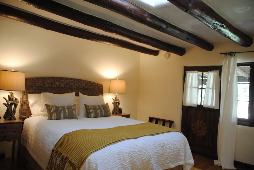 Old Taos Guesthouse B&B - photo 5