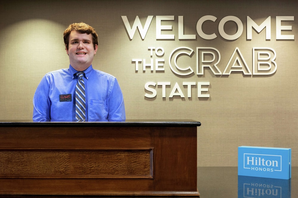 Hampton Inn & Suites Frederick Fort Detrick - photo 3