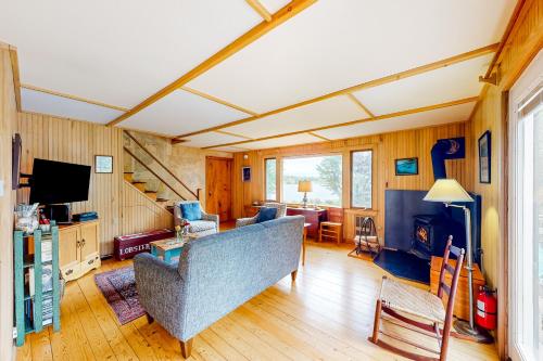 Cobb Nob Compound — 4-Star Luxury Hotel in Bar Harbor, United States