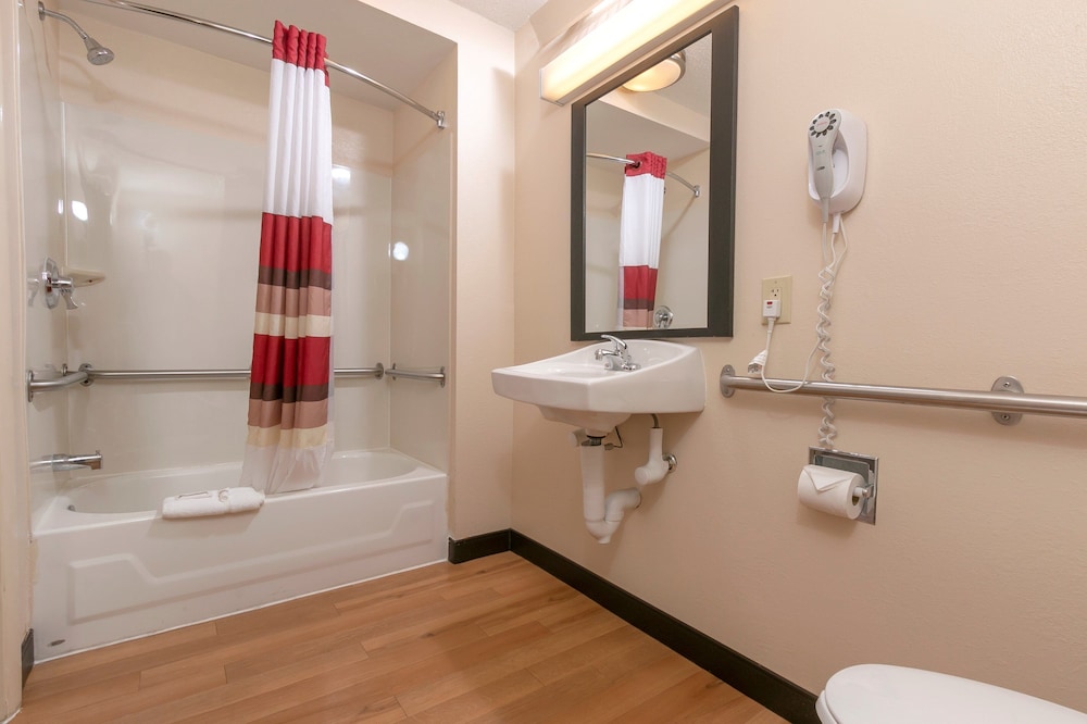 Red Roof Inn Washington PA - photo 23