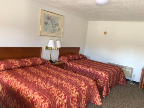 Budget Inn Greenville - photo 18