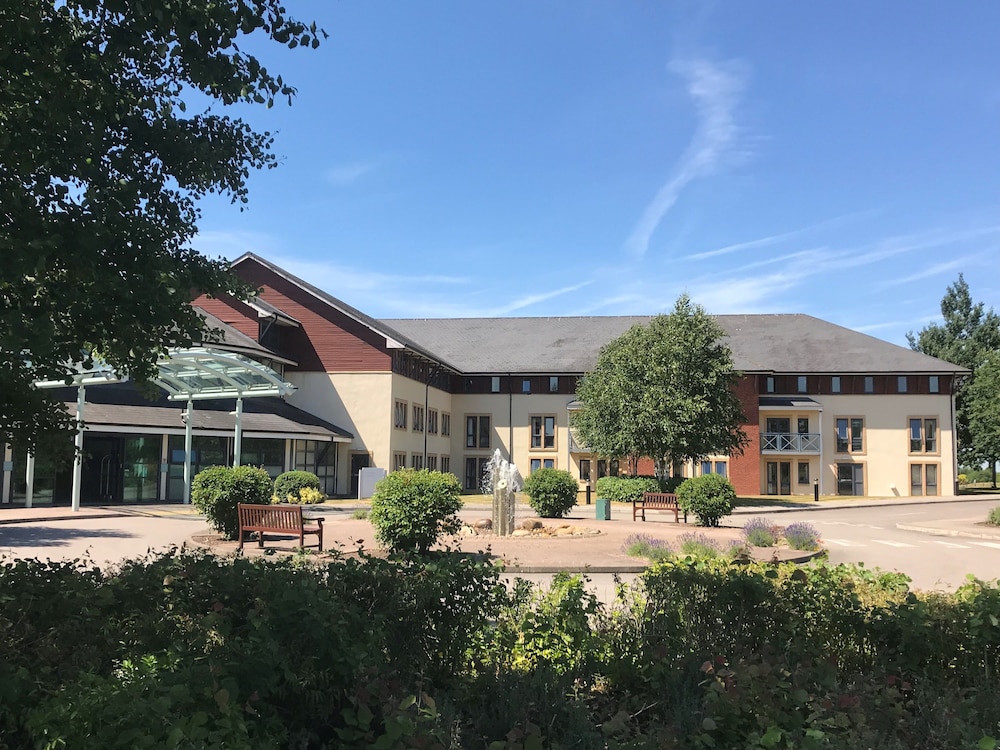 Wychwood Park — hotel in Crewe