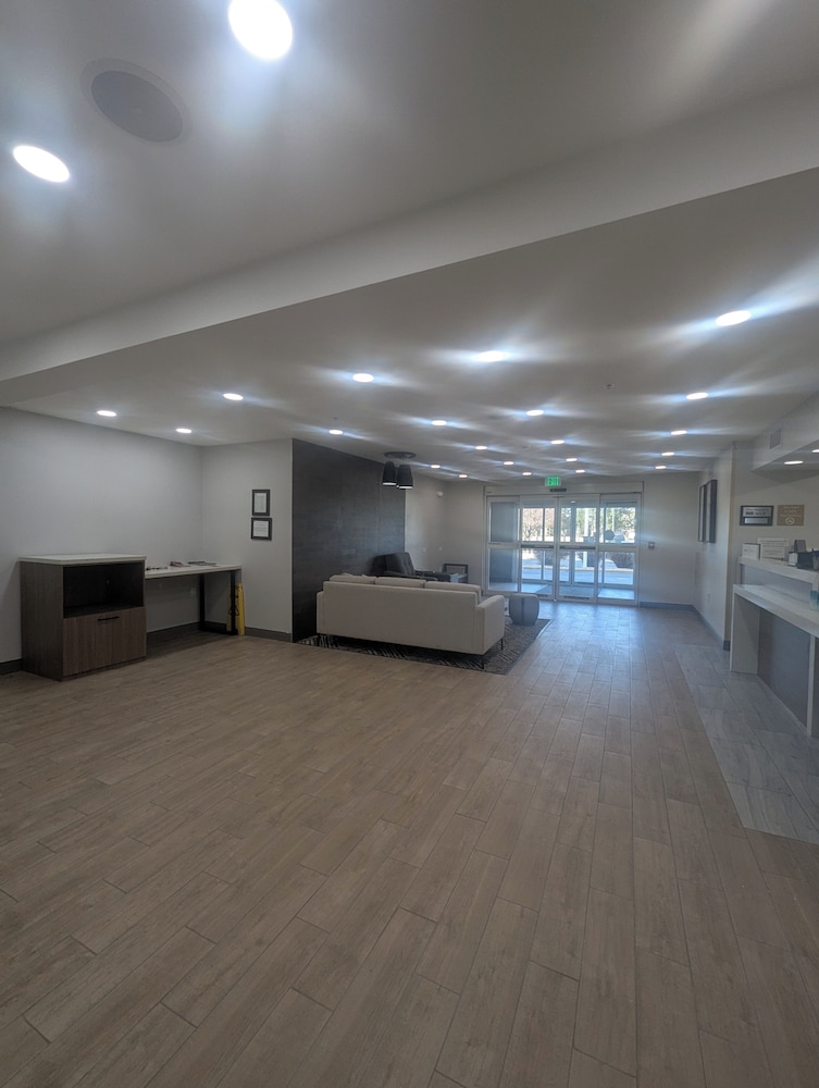 Candlewood Suites Loveland by IHG - photo 7