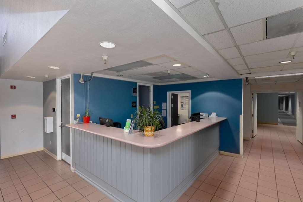 Studio6 Suites Lake Havasu City AZ - photo 17