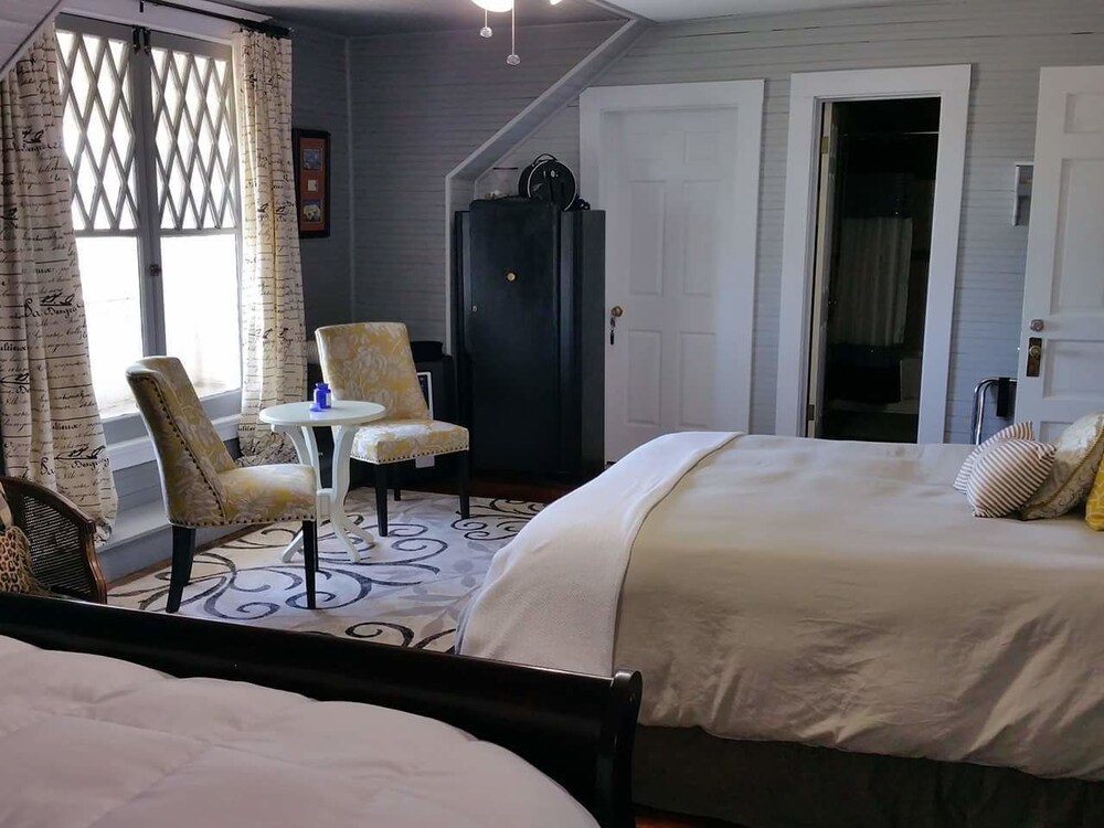Edwardian Inn - photo 10