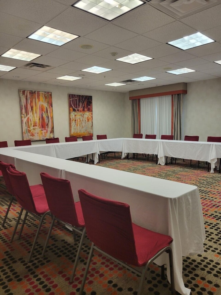 Hampton Inn & Suites Austin Cedar Park Lakeline - photo 45