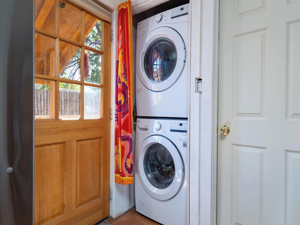 Chico’s Hideaway by Kokopelli Property Management in Santa Fe, United States