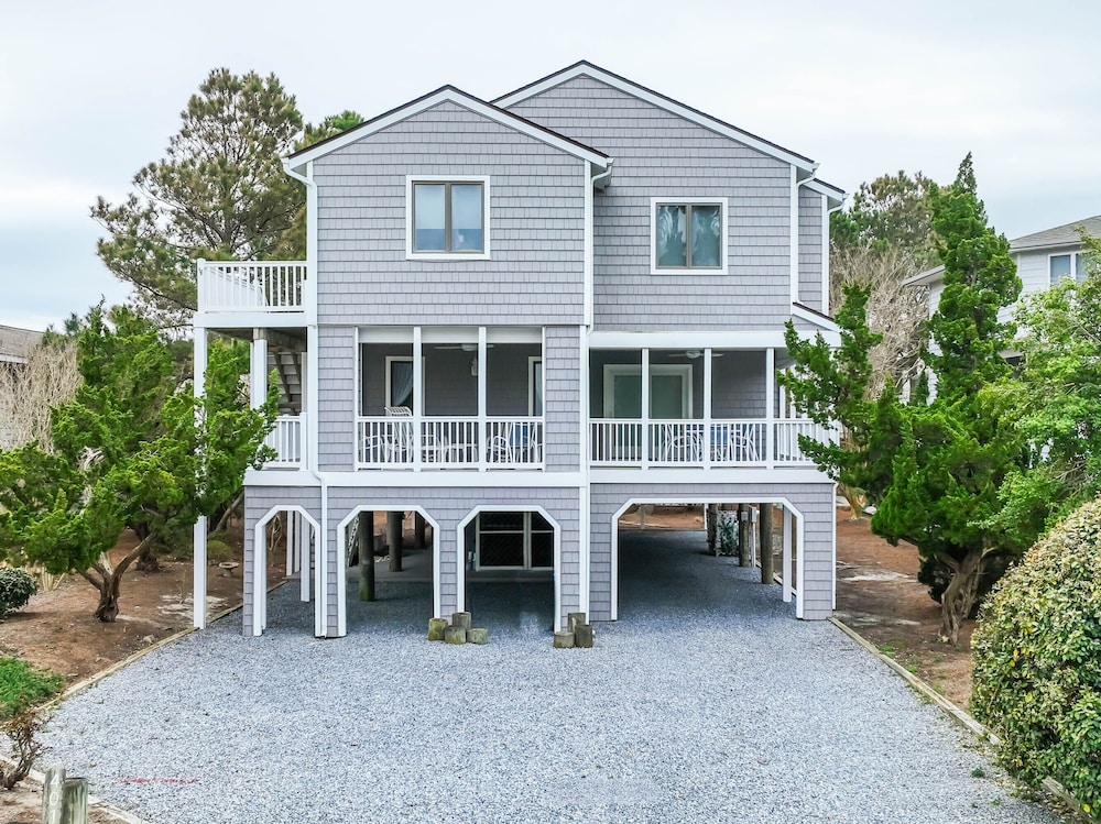 Beachside Beauty - last minute hotel in Bethany Beach
