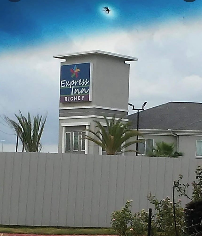 Express Inn Richey - photo 35