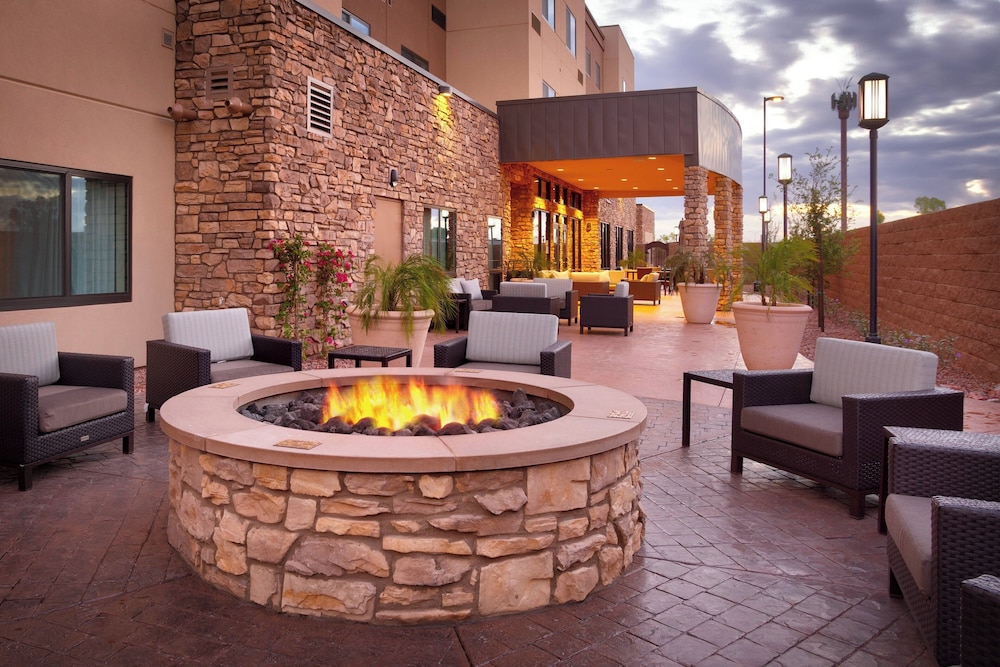Courtyard Phoenix Mesa Gateway Airport - photo 24