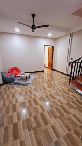 NEW KG home 3 Bedrooms Free Wi Fi