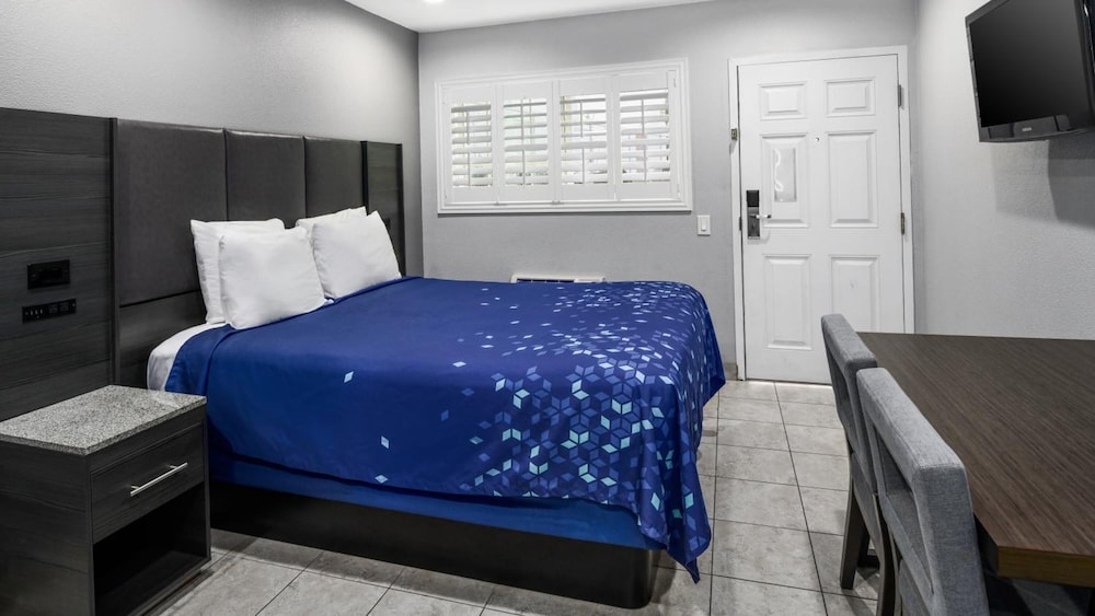 Scandia Motel - photo 13